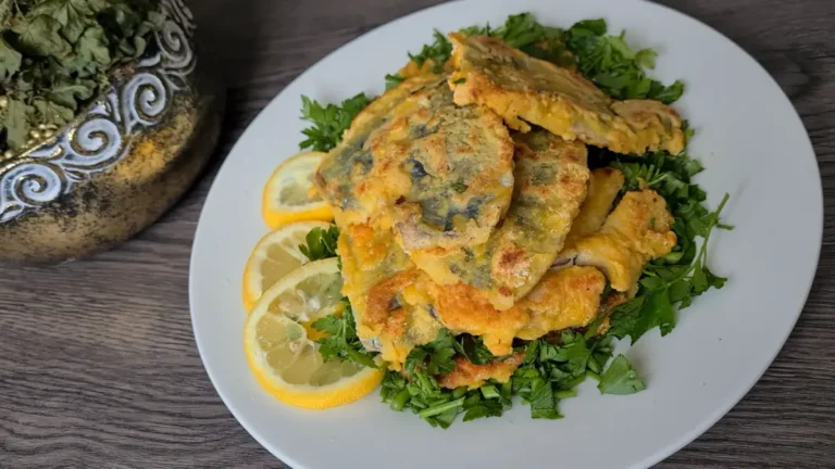 Saumon au four, sardine frit, courboullon de rascasse belisataweer (1)